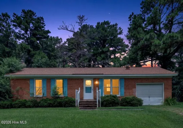Photo 2 of Single family home for sale at 602 W Thurman Rd, New Bern, NC 28562 | MLS# 100594455 | Listing updated on 2026-08-18