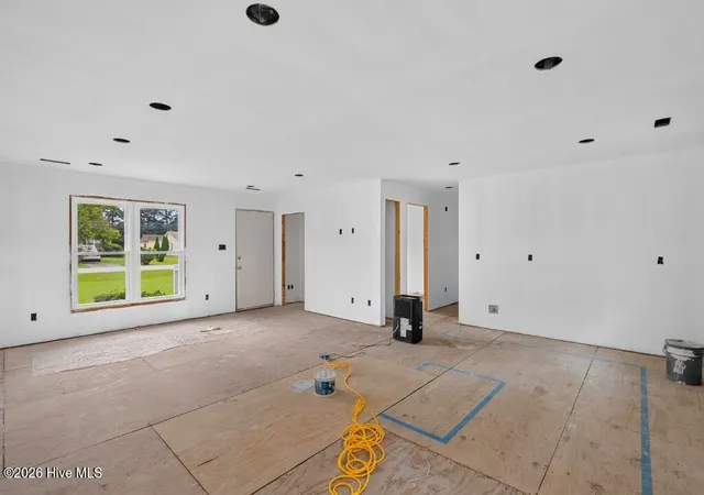 Photo 3 of Single family home for sale at 602 W Thurman Rd, New Bern, NC 28562 | MLS# 100594455 | Listing updated on 2026-08-18
