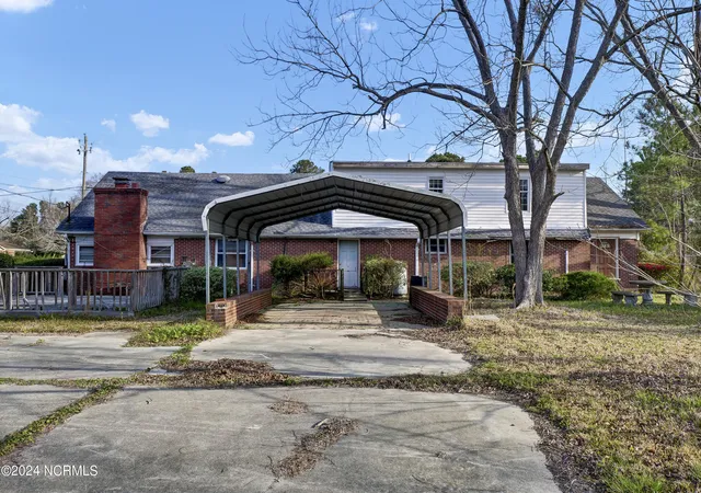 Photo 3 of Single family home for sale at 1900 Rockhill Rd, Castle Hayne, NC 28429 | MLS# 100434113 | Listing updated on 2026-07-07