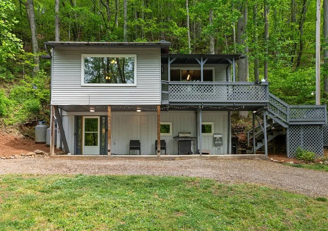 Photo 3 of Single family home for sale at 4187 W Old Murphy Rd, Franklin, NC 28734 | MLS# 98544528 | Listing updated on 2026-08-18