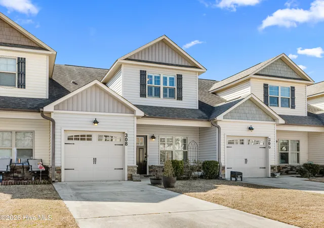 Photo 4 of Townhouse for sale at 308 Winstead Loop Rd, Richlands, NC 28574 | MLS# 100554822 | Listing updated on 2026-08-27
