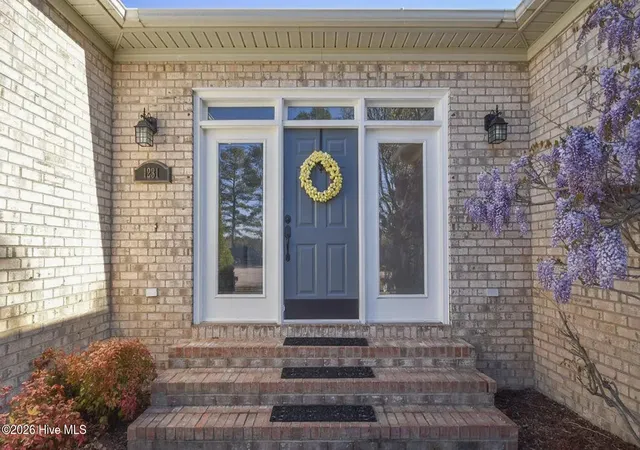 Photo 4 of Single family home for sale at 1231 Greenbriar Pl, Vass, NC 28394 | MLS# 100591251 | Listing updated on 2026-08-18