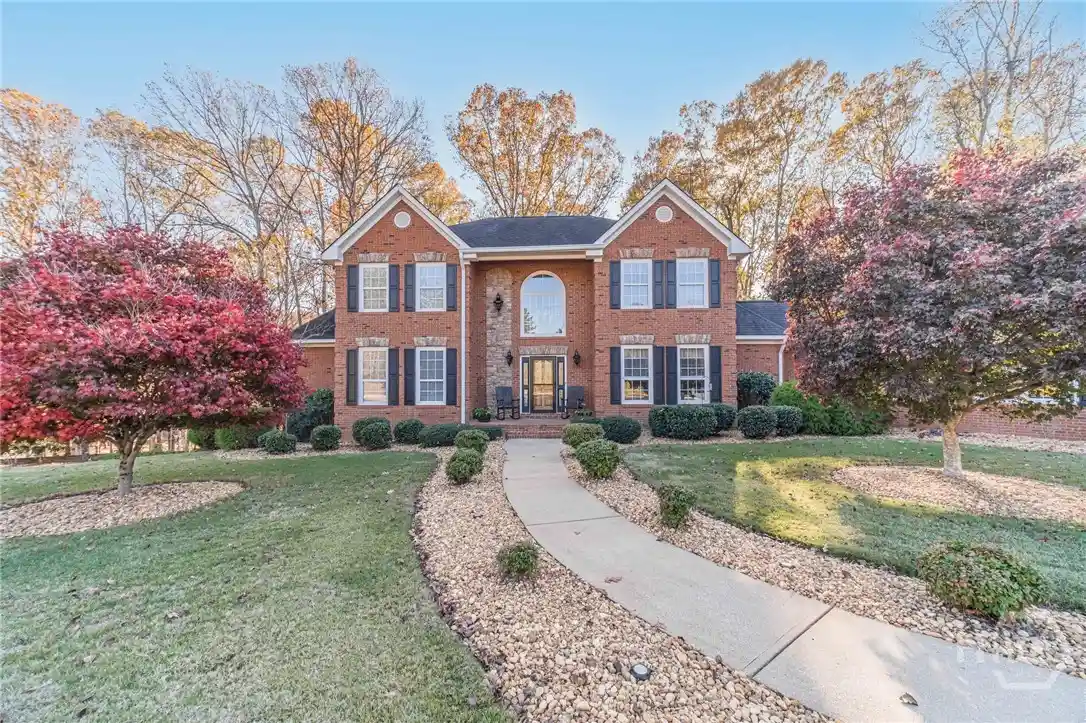 Photo 1 of Mansion for sale at 686a Newton Factory Brg, Covington, GA 30014 | MLS# CL365074 | Listing updated on 2026-09-23