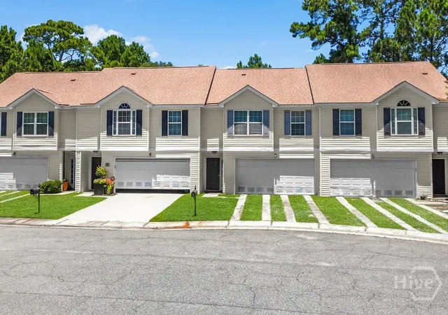 Homes for sale in Savannah, GA | 52 Orchid Ln, Savannah, GA 31419 | MLS# SA360004