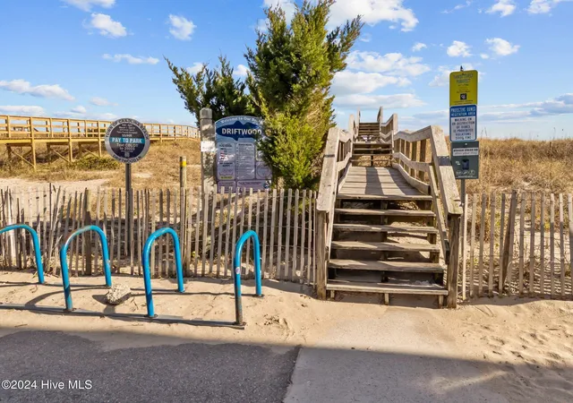 2nd image of 608 S Carolina Bch Ave S, Carolina Beach, NC 28428