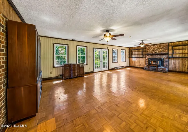 Photo 4 of Single family home for sale at 505 South St, Bayboro, NC 28515 | MLS# 100588938 | Listing updated on 2026-08-18