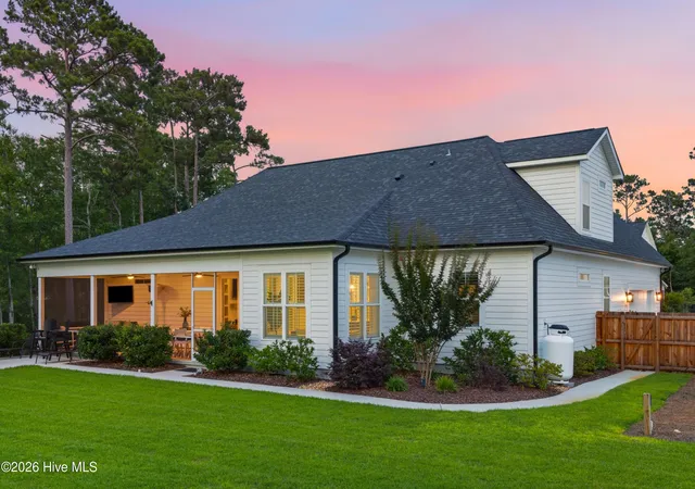Photo 3 of Single family home for sale at 194 Hampton Ct, Hampstead, NC 28443 | MLS# 100580365 | Listing updated on 2026-09-13