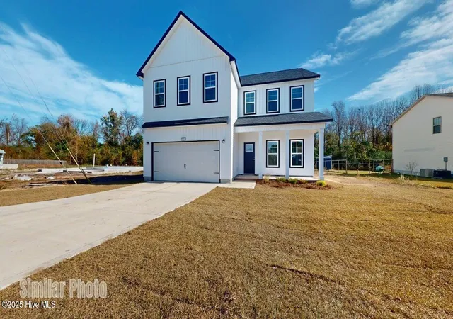 Photo 3 of Single family home for sale at 317 Starky Dr, Richlands, NC 28574 | MLS# 100546345 | Listing updated on 2026-08-18