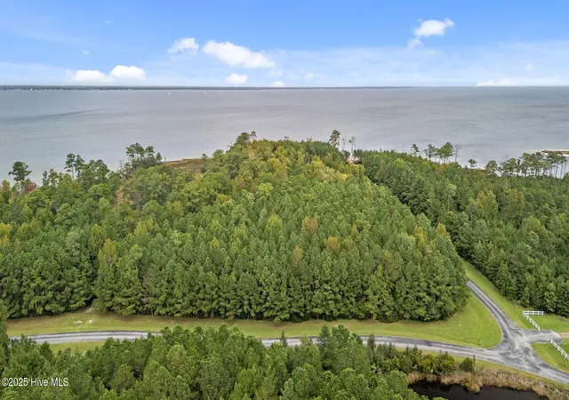 Photo 4 of Land for sale at 317 Garbacon Dr, Beaufort, NC 28516 | MLS# 100536111 | Listing updated on 2026-04-28
