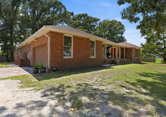 Photo 3 of Single family home for sale at 778 Wetherington Landing Rd, Stella, NC 28582 | MLS# 100586561 | Listing updated on 2026-08-29