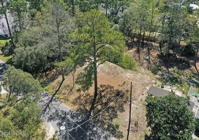 5th image of 809 Monroe Ave, Carolina Beach, NC 28428 | MLS# 100561718