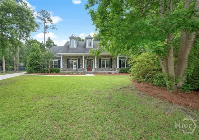 Homes for sale in Richmond Hill, GA | 37 Macbeth Ct S, Richmond Hill, GA 31324 | MLS# SA356081