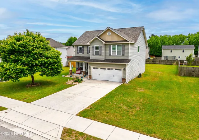 Photo 3 of Single family home for sale at 713 Oleander St, Jacksonville, NC 28540 | MLS# 100571510 | Listing updated on 2026-09-18
