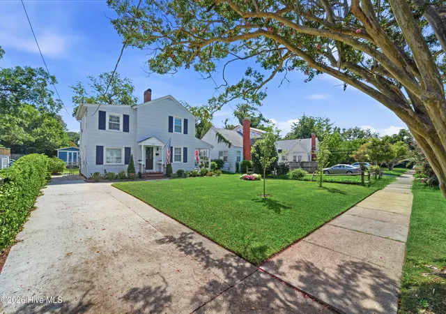 Photo 3 of Single family home for sale at 2029 Van Buren St, Wilmington, NC 28401 | MLS# 100600127 | Listing updated on 2026-09-15