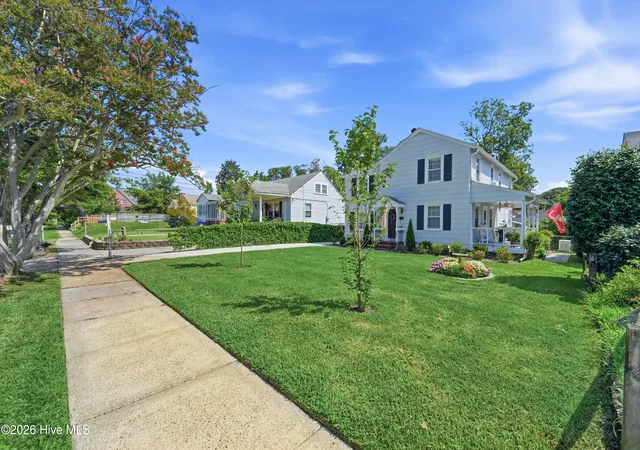 Photo 4 of Single family home for sale at 2029 Van Buren St, Wilmington, NC 28401 | MLS# 100600127 | Listing updated on 2026-09-15