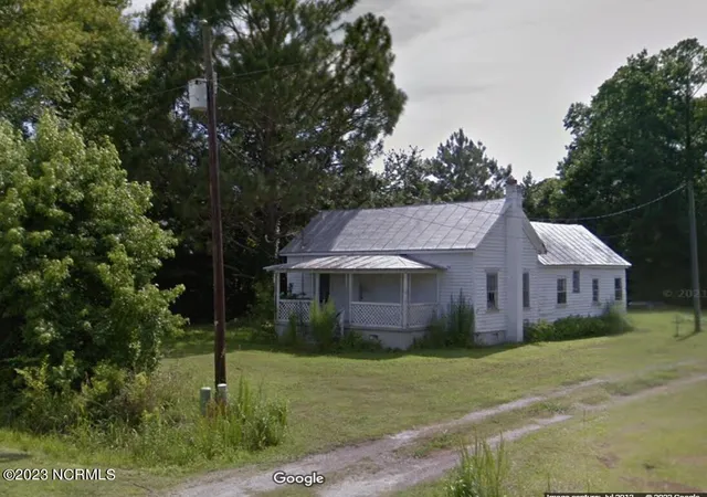 2nd image of 306 Neals Creek Rd, Bayboro, NC 28515 | MLS# 100583933