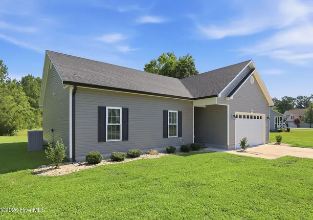 3rd image of 501 Park Meadows Dr, Newport, NC 28570 | MLS# 100588777