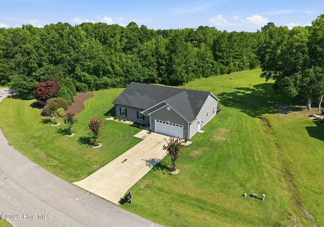 5th image of 501 Park Meadows Dr, Newport, NC 28570 | MLS# 100588777