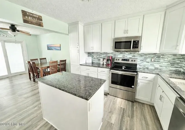 3rd image of 511 N Carolina Beach Ave N #Unit 4, Carolina Beach, NC 28428 | MLS# 100567116