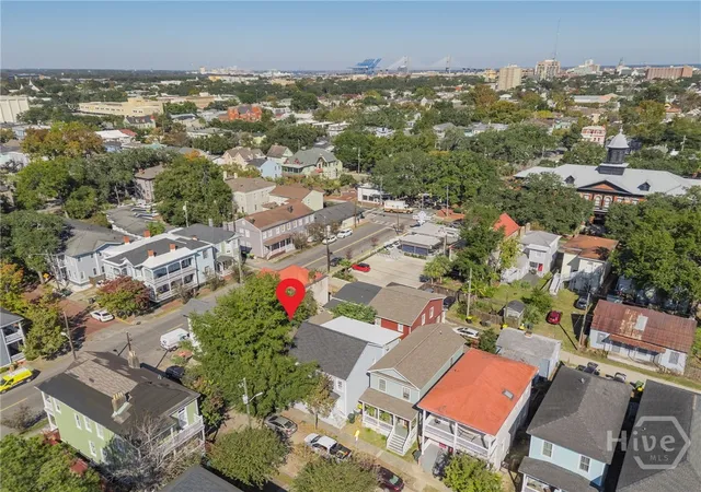 Homes for sale in Savannah, GA | 404 E 31St St, Savannah, GA 31401 | MLS# SA343051