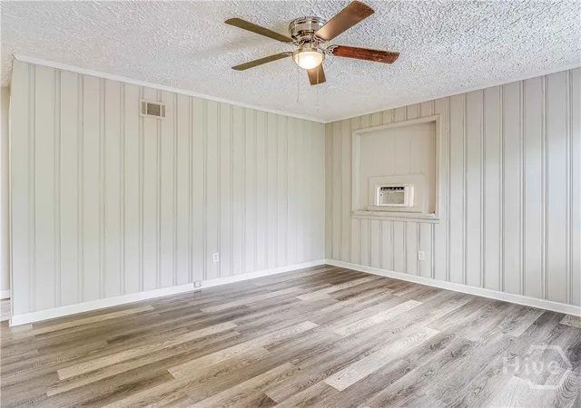 Photo 3 of Multi family home for sale at 6 Ronnie Ave, Savannah, GA 31408 | MLS# SA358559 | Listing updated on 2026-09-15