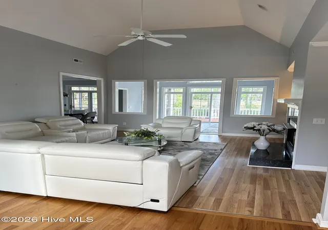 Photo 3 of Single family home for sale at 402 Bobby Jones Dr, Wilmington, NC 28412 | MLS# 100577516 | Listing updated on 2026-09-17