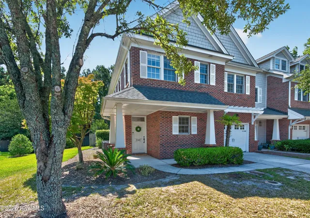 Photo 3 of Townhouse for sale at 3341 Jasper Pl, Wilmington, NC 28409 | MLS# 100588989 | Listing updated on 2026-09-07