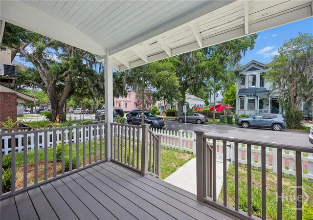 Photo 4 of Single family home for sale at 104 W 41st Street, Savannah, GA 31401 | MLS# SA358651 | Listing updated on 2026-08-18