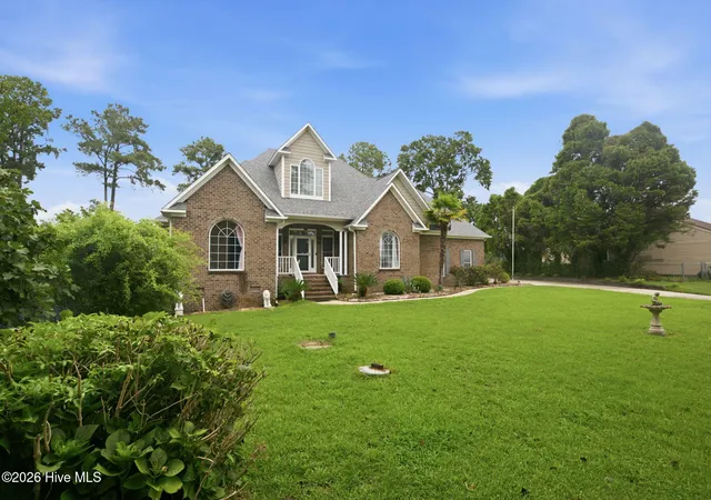 Photo 3 of Single family home for sale at 113 Kelso Rd, New Bern, NC 28562 | MLS# 100591419 | Listing updated on 2026-09-08