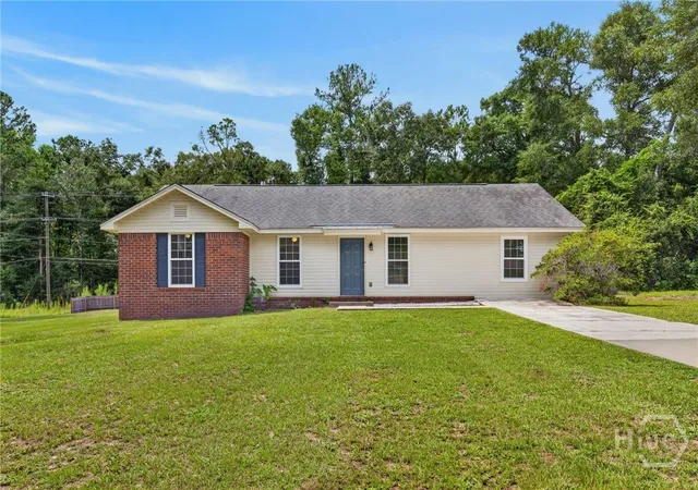 Photo 2 of Single family home for sale at 114 Fox St, Springfield, GA 31329 | MLS# SA362128 | Listing updated on 2026-09-01