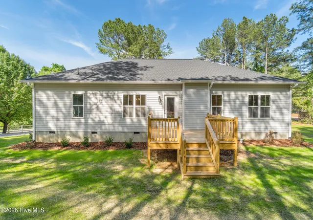 Photo 5 of Single family home for sale at 185 Shagbark Ct, West End, NC 27376 | MLS# 100590972 | Listing updated on 2026-08-18
