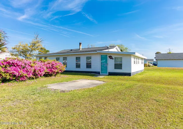 1st image of 187 Mullens Dr, Harkers Island, NC 28531 | MLS# 100570256
