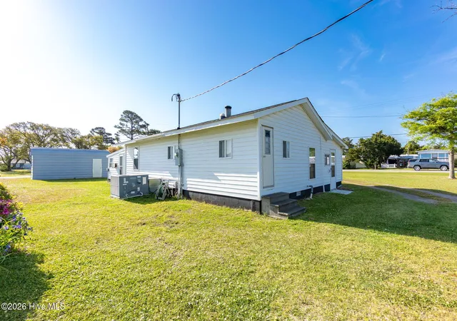 39th image of 187 Mullens Dr, Harkers Island, NC 28531 | MLS# 100570256