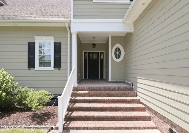 Photo 4 of Townhouse for sale at 2113 Hidden Harbor Dr, New Bern, NC 28562 | MLS# 100583889 | Listing updated on 2026-10-08
