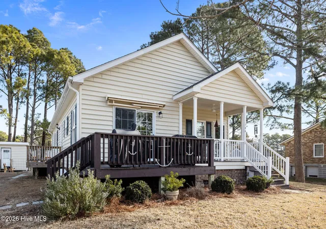 Photo 3 of Single family home for sale at 139 Bayshore St, Sealevel, NC 28577 | MLS# 100552506 | Listing updated on 2026-09-30