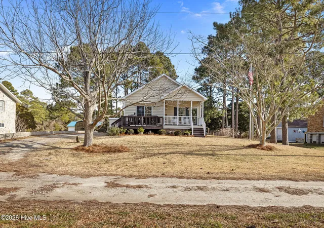 Photo 3 of Single family home for sale at 139 Bayshore St, Sealevel, NC 28577 | MLS# 100552506 | Listing updated on 2026-09-30