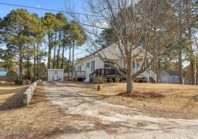 Photo 4 of Single family home for sale at 139 Bayshore St, Sealevel, NC 28577 | MLS# 100552506 | Listing updated on 2026-09-30