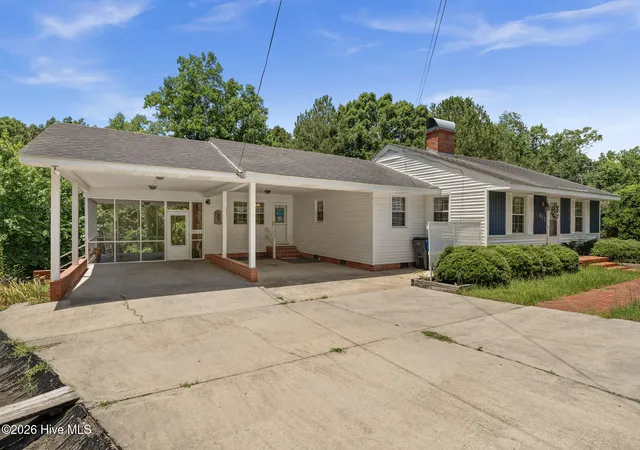 Homes for sale in Elizabethtown, NC | 612 David St, Elizabethtown, NC 28337 | MLS# 100583628