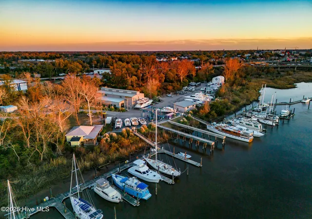 Homes for sale in Wilmington, NC | 1701 N Jel Wade Dr #H, Wilmington, NC 28401 | MLS# 100561662