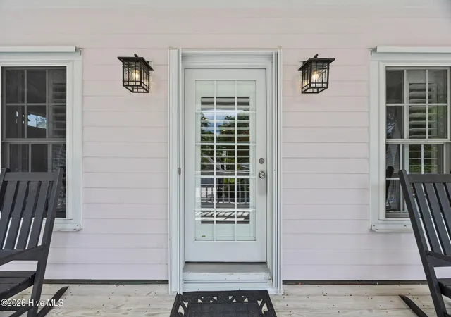 Photo 4 of Single family home for sale at 422 Settlers Ln, Kure Beach, NC 28449 | MLS# 100585344 | Listing updated on 2026-10-05