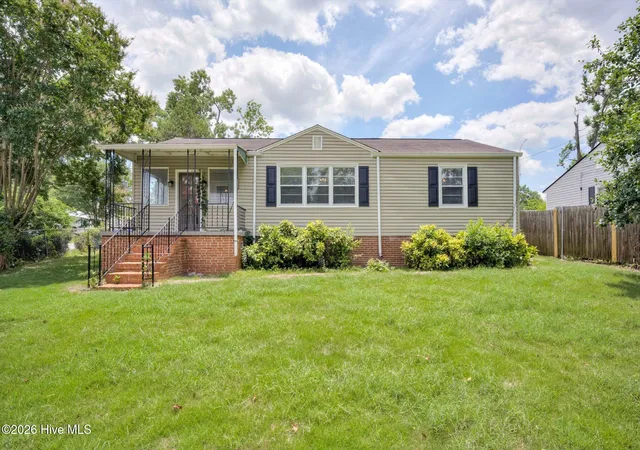 Photo 1 of Single family home for sale at 3210 York Dr, Augusta, GA 30909 | MLS# 100584661 | Listing updated on 2026-09-17