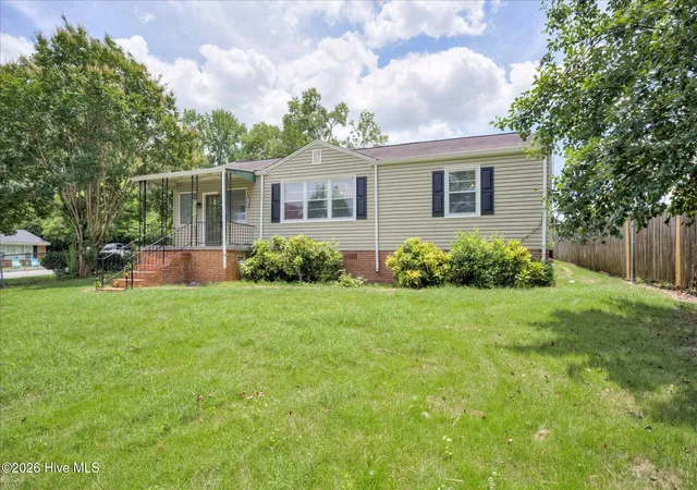 Photo 2 of Single family home for sale at 3210 York Dr, Augusta, GA 30909 | MLS# 100584661 | Listing updated on 2026-09-17