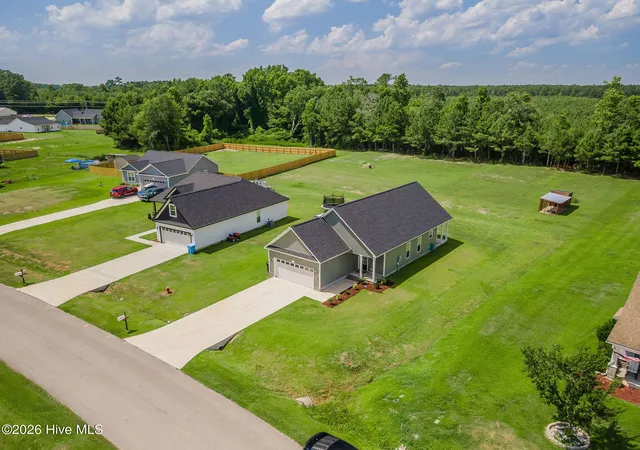 Photo 1 of Single family home for sale at 211 Deer Hvn Dr, Richlands, NC 28574 | MLS# 100588327 | Listing updated on 2026-10-05