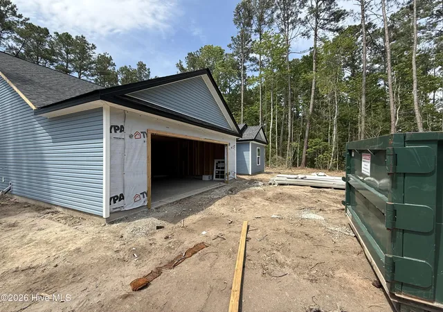 Photo 2 of Single family home for sale at 817 Boundary Line Dr Sw Nw, Calabash, NC 28467 | MLS# 100552175 | Listing updated on 2026-08-18