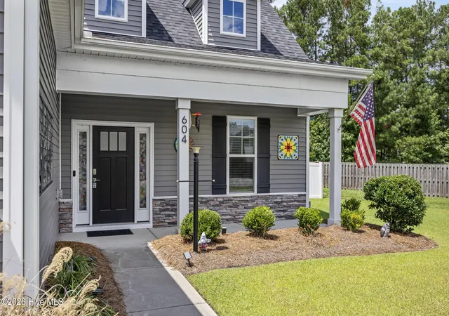 Photo 3 of Single family home for sale at 604 Jasmine Way, Burgaw, NC 28425 | MLS# 100595510 | Listing updated on 2026-09-11