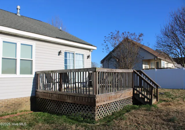 Photo 2 of Single family home for sale at 212 Sunridge Ln, Pikeville, NC 27863 | MLS# 100547141 | Listing updated on 2026-08-31