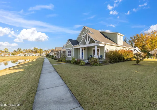 Photo 3 of Single family home for sale at 513 Oneida Lake Rd, Wilmington, NC 28401 | MLS# 100564187 | Listing updated on 2026-08-29