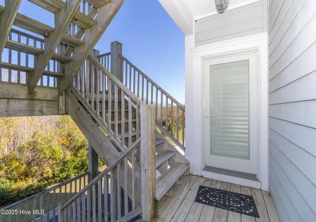 3rd image of 152 Wharf Lndg Dr, Edenton, NC 27932