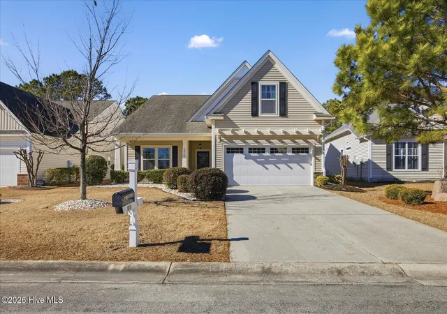Homes for sale in Calabash, NC | 1014 Meadowlands Trl Nw, Calabash, NC 28467 | MLS# 100586266