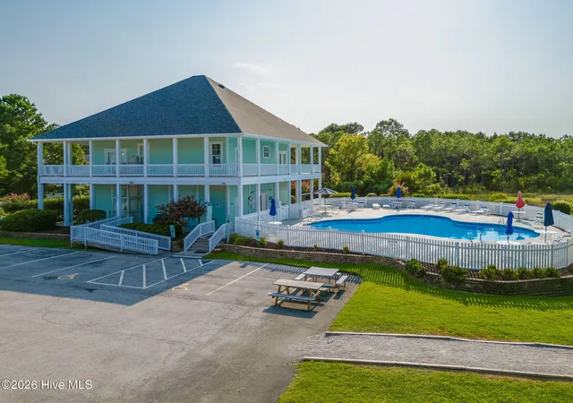 Photo 3 of Single family home for sale at 301 Ransom Brk Ct, Beaufort, NC 28516 | MLS# 100589627 | Listing updated on 2026-08-18